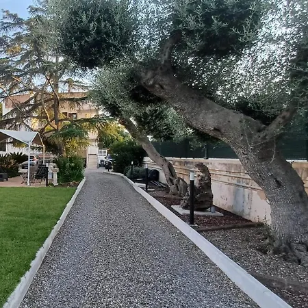 La Maison Du Coeur * בארי